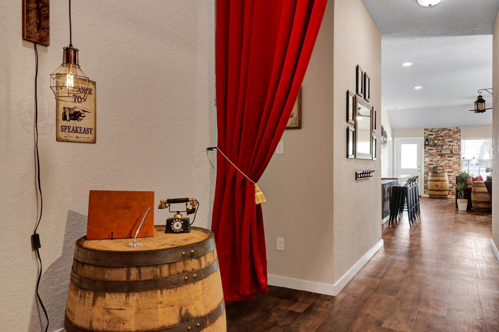 Speakeasy - A Birdy Vacation Rental San Antonio Exterior foto